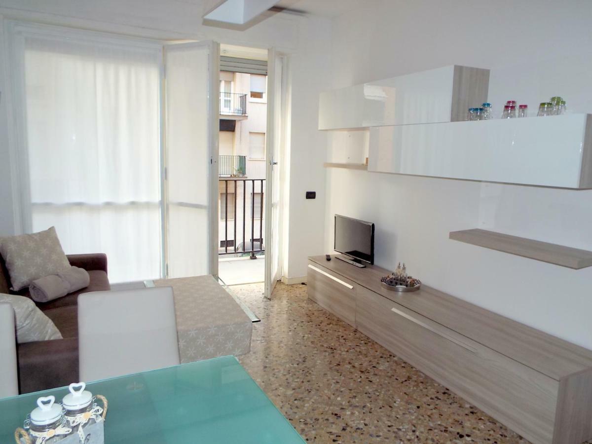 Lacaralele Apartment ミラノ エクステリア 写真